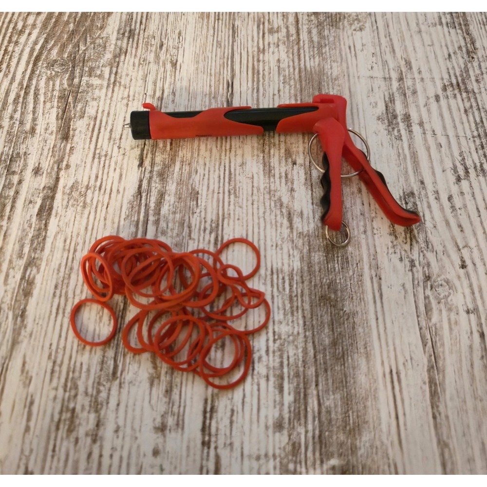 Hog Wild Micro Blaster Rubber Band Shooter Toy Twist Pen Tip